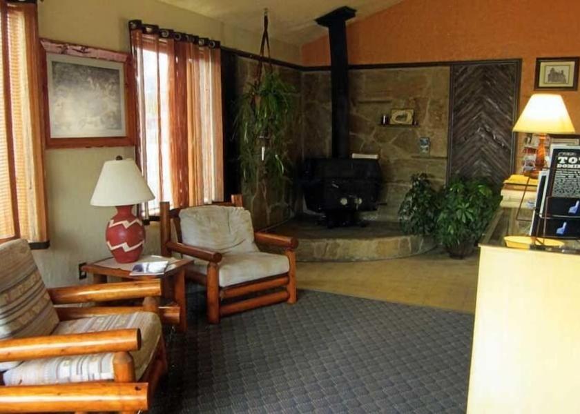 Utah Panguitch Lobby