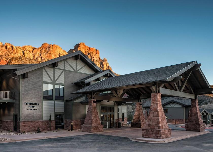 Utah Springdale View from Property