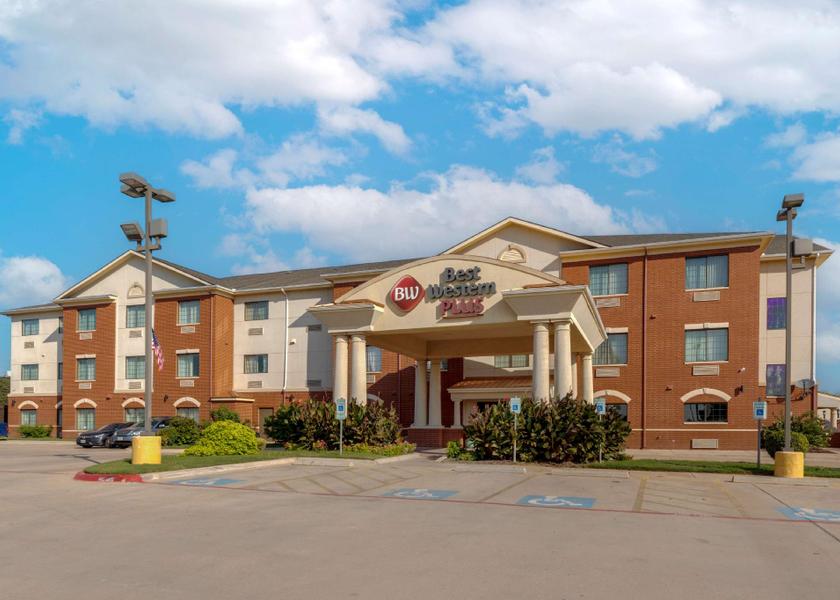 Texas Sweetwater exterior view