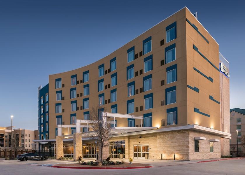 Texas Frisco Exterior
