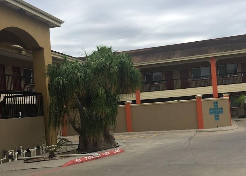 Texas Edinburg Property Grounds