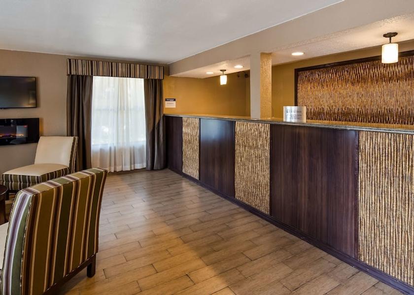 New Mexico Ruidoso Downs Lobby