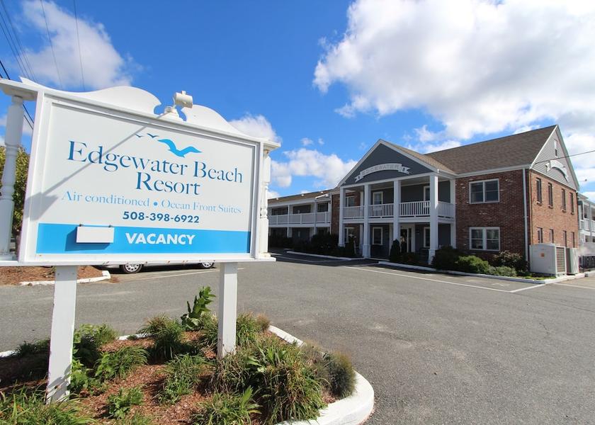 Massachusetts Dennis Port Front of property