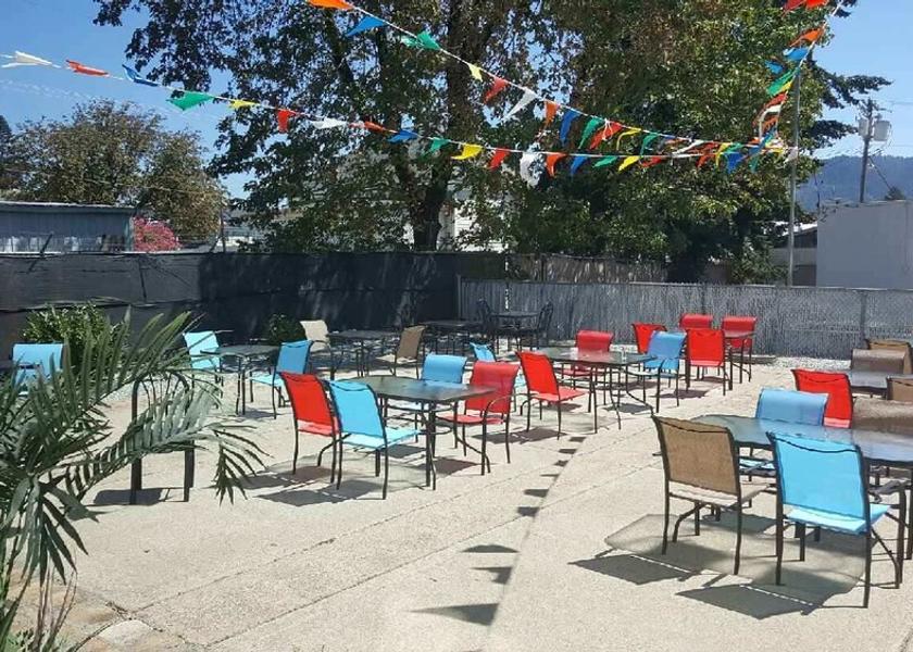 Oregon myrtle creek Terrace