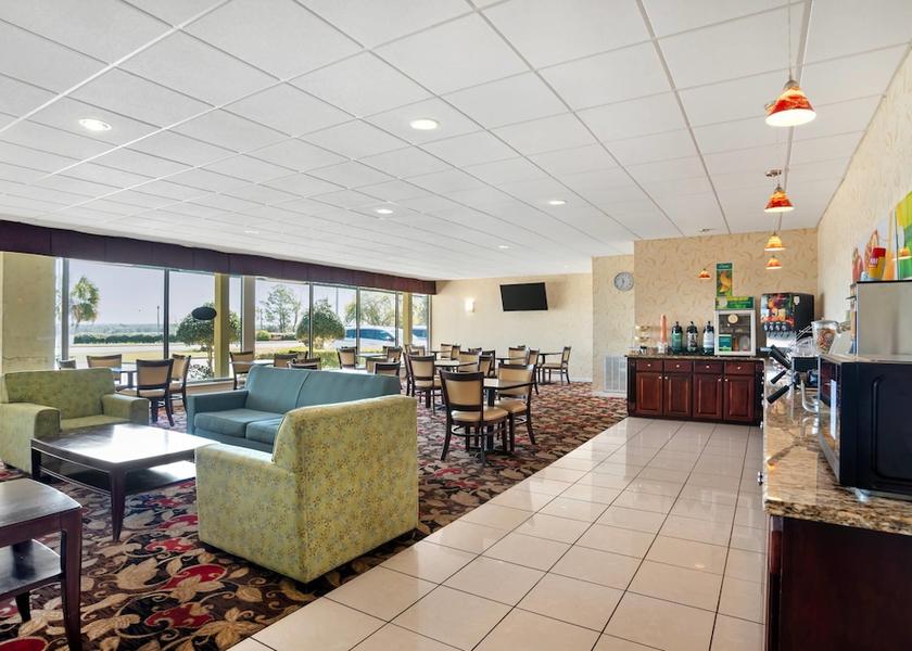 Alabama Eufaula Breakfast area
