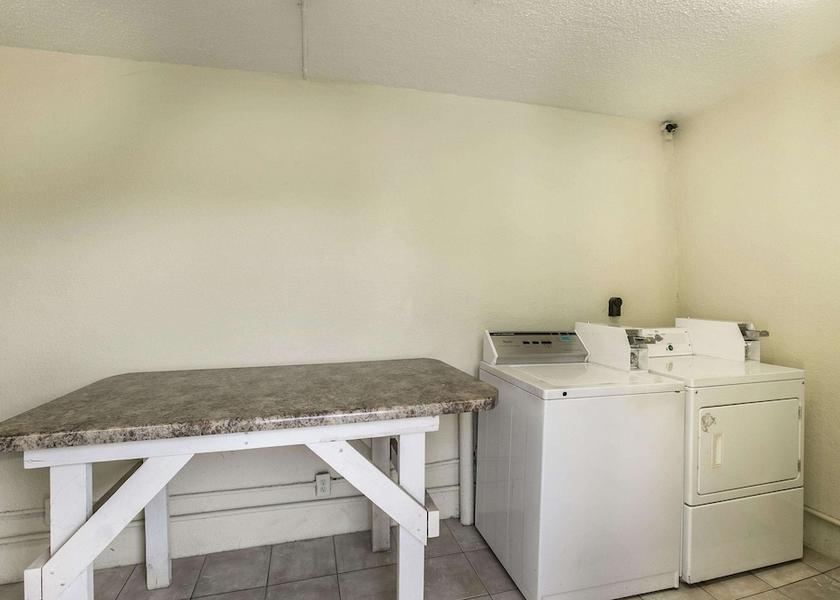 Alabama Eufaula Laundry room