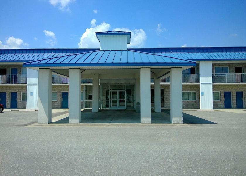 North Carolina Kinston Entrance