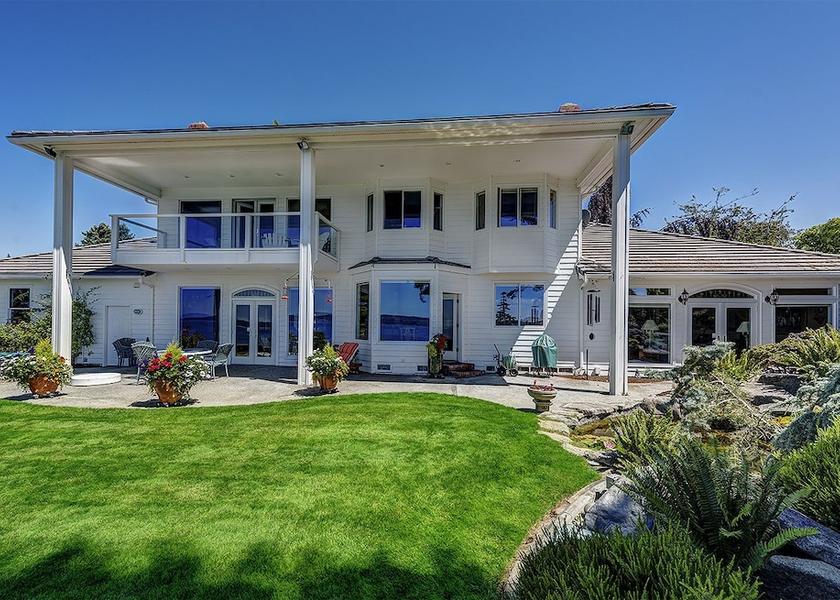 Washington Camano Island Exterior Detail