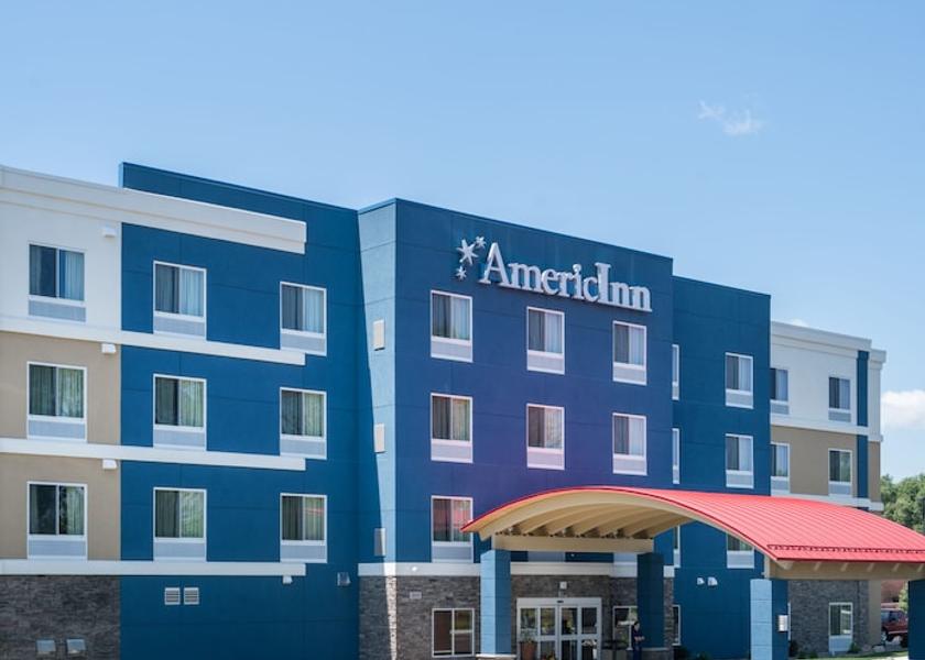 Minnesota Winona Facade