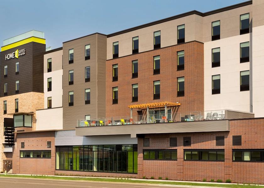 Minnesota Bloomington Exterior Detail