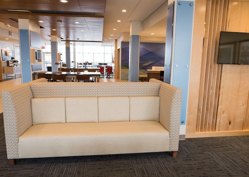 Ohio Marietta Lobby sitting area