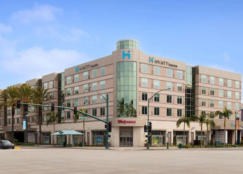 California Anaheim Exterior