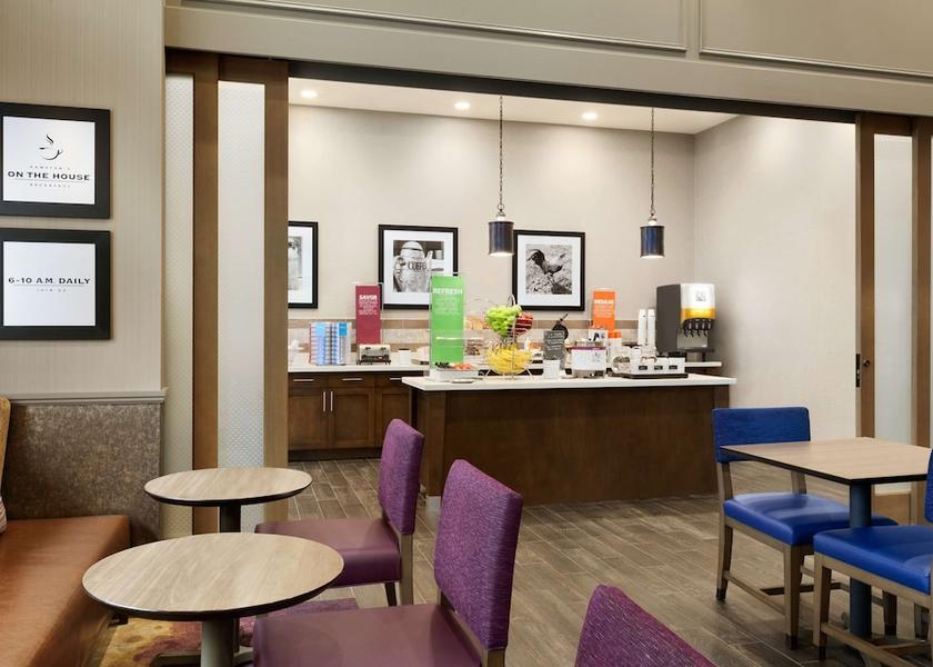 Washington Renton Breakfast Area