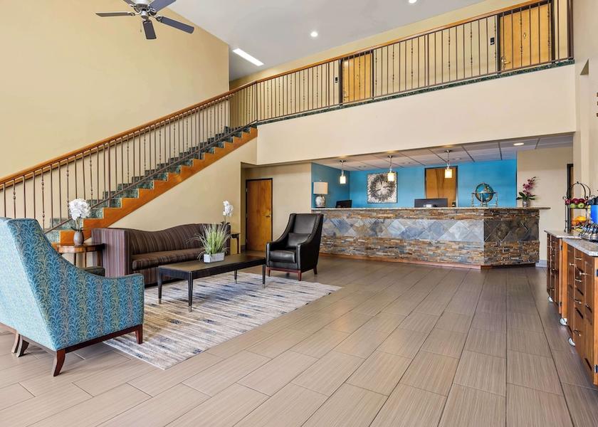 California Delano Lobby