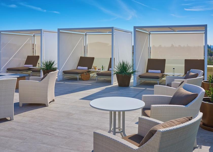 California Palo Alto Rooftop pool