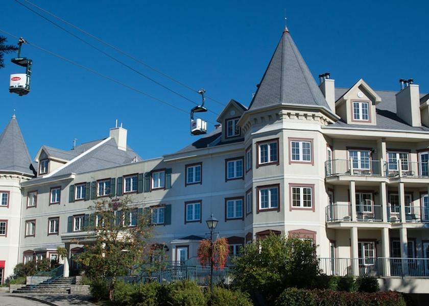 Quebec Mont-Tremblant Facade