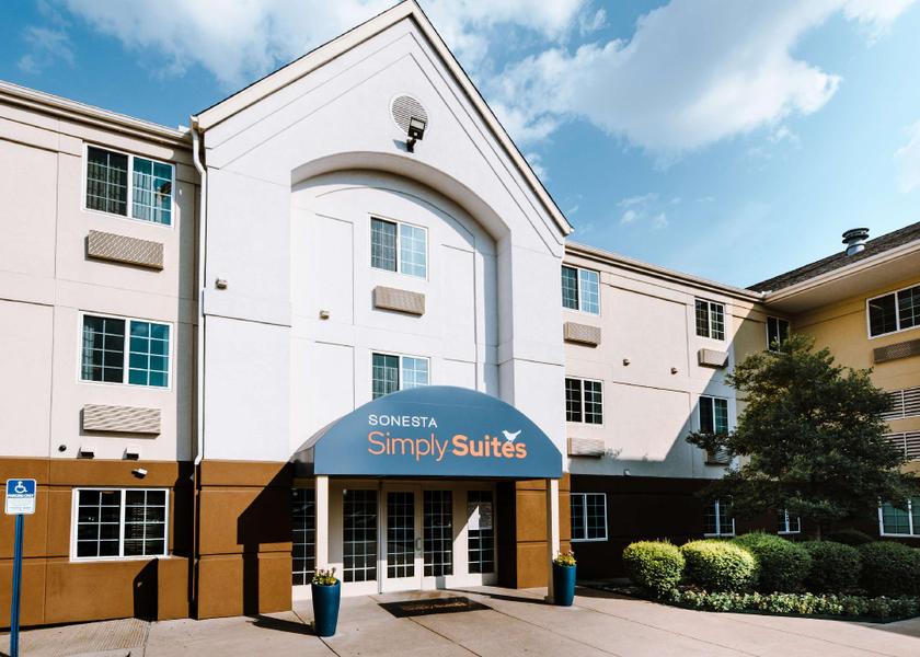 Texas Dallas Hotel Exterior