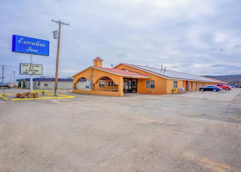 Texas Mineral Wells Exterior