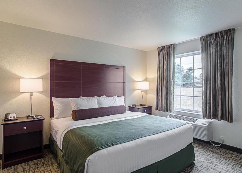 Wyoming Guernsey Accessible Single King Guestroom Non-Smoking