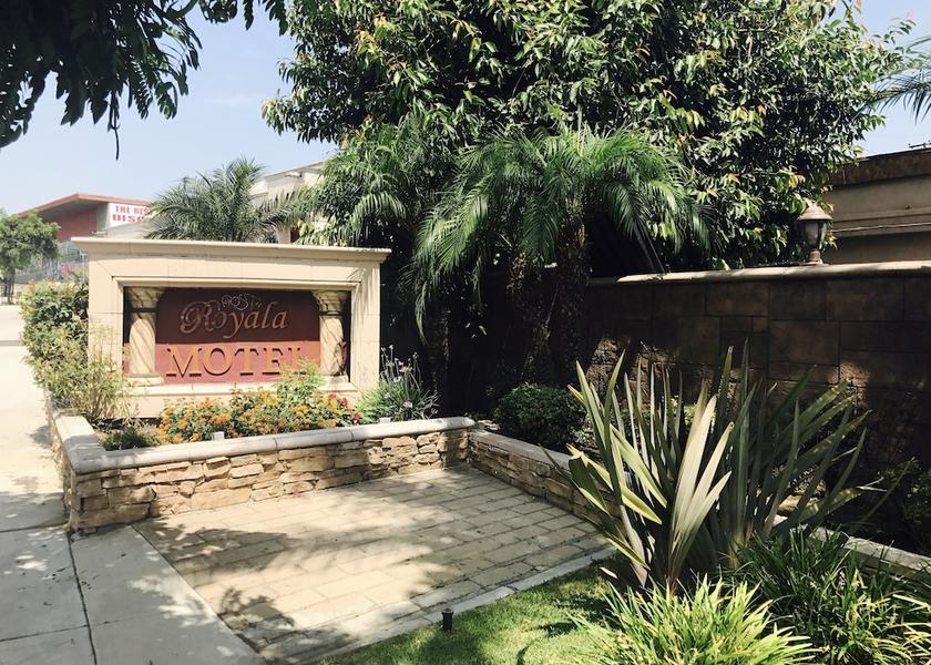 California Montebello Facade