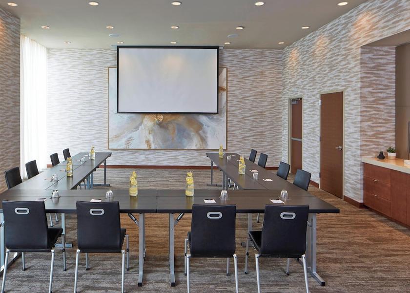 Iowa Des Moines Meeting Room