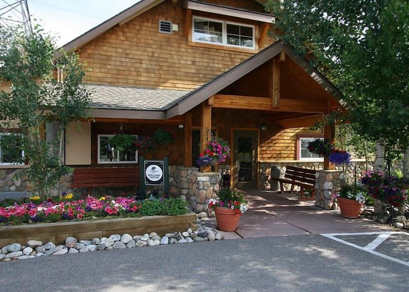 Colorado Dillon Property entrance
