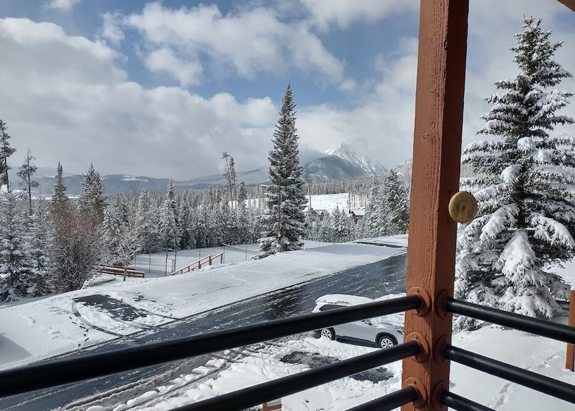 Colorado Keystone Exterior Detail