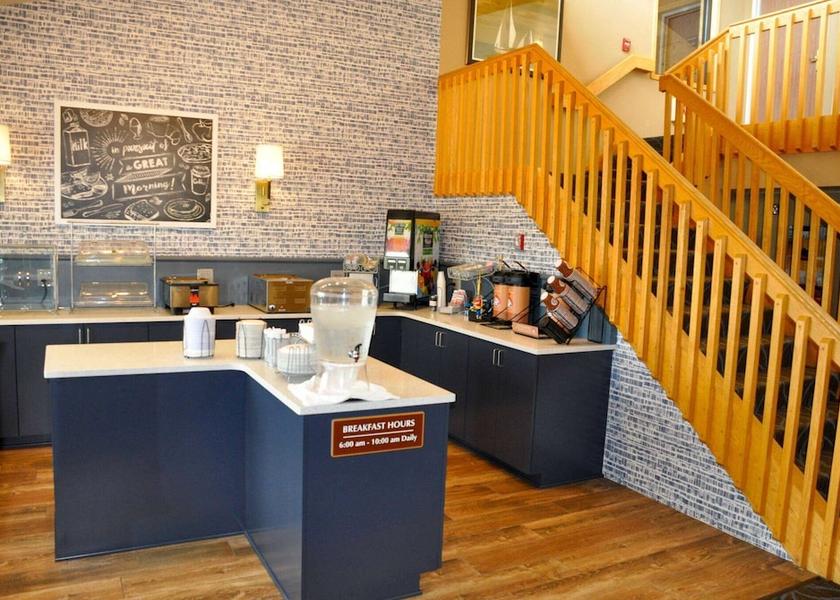 Iowa Clear Lake Breakfast Area