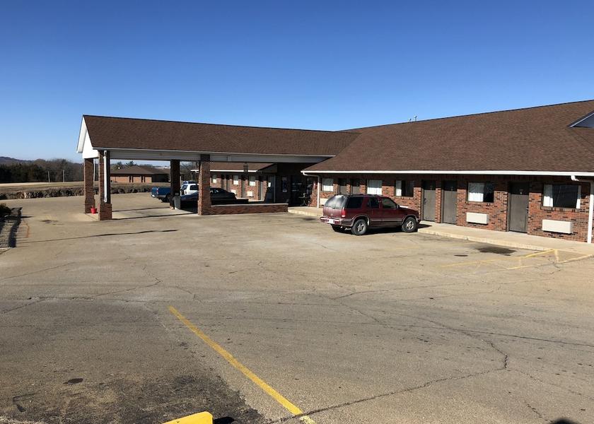 Missouri park hills Facade