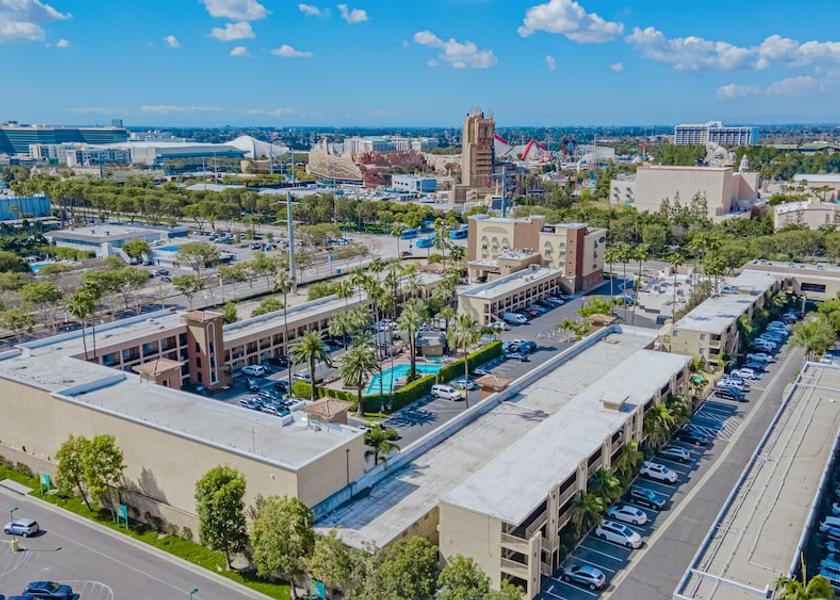 California Anaheim Exterior