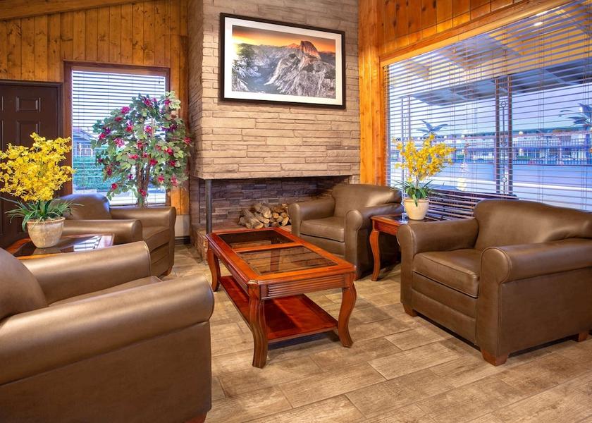 Nevada Hawthorne Lobby