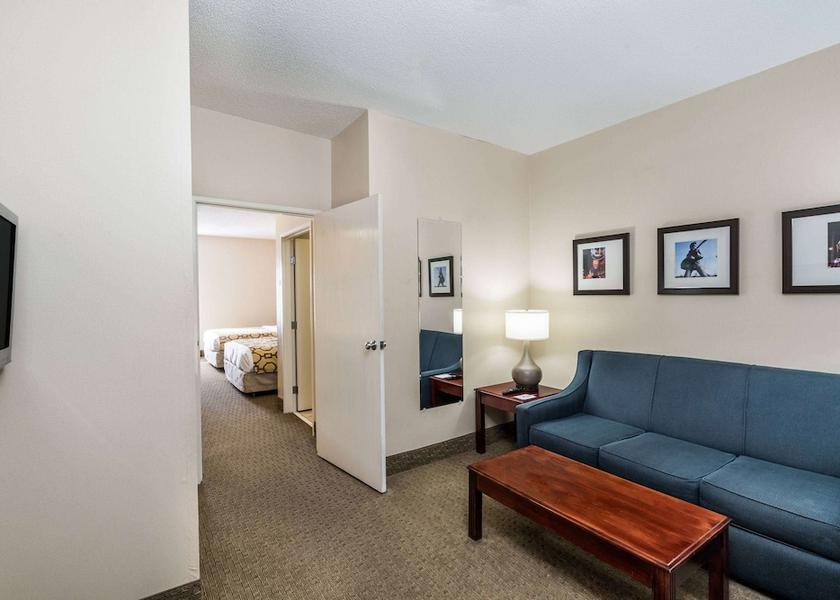 Nevada Hawthorne Room