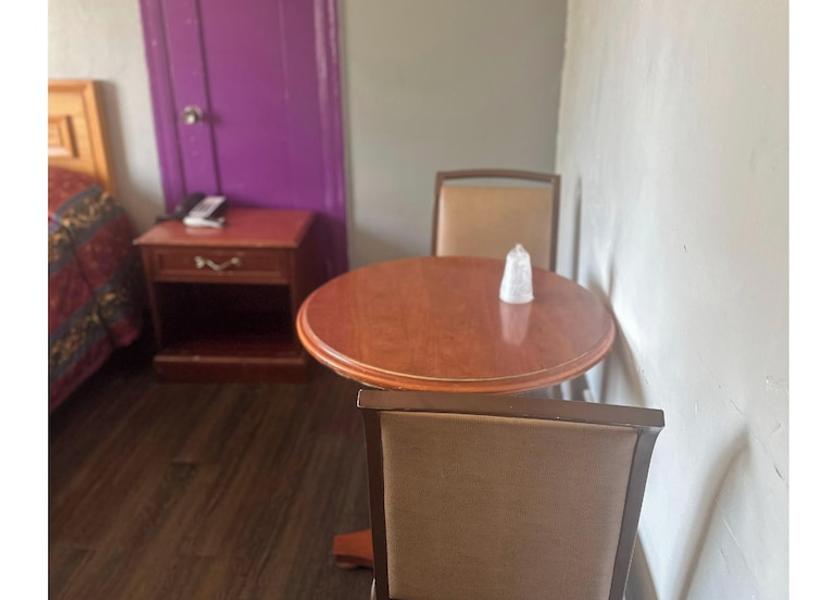 California Los Angeles In-room dining