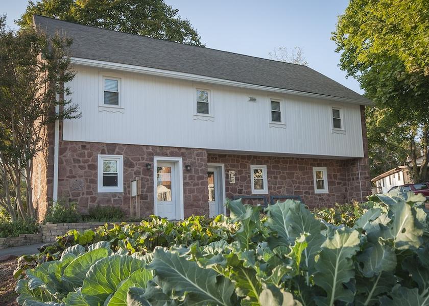 Pennsylvania Reinholds Facade