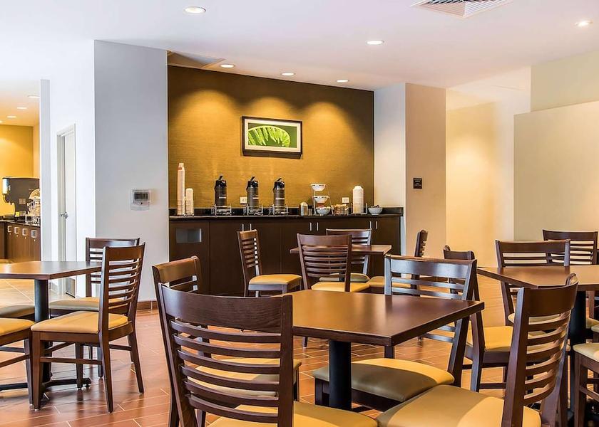 Louisiana Jonesboro Breakfast Area