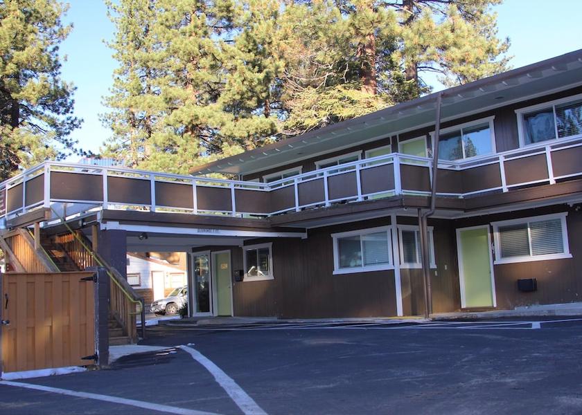 California South Lake Tahoe Facade