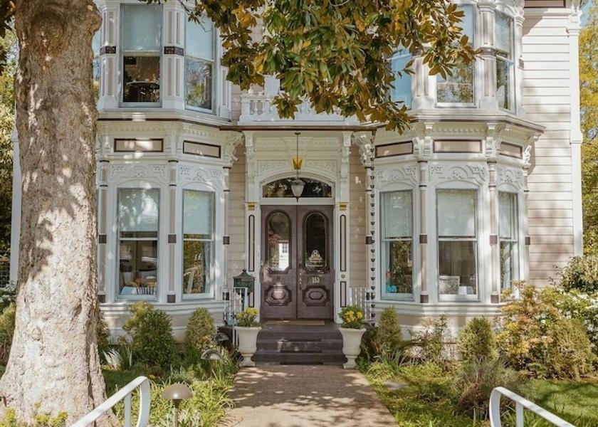 Oregon Ashland Primary image