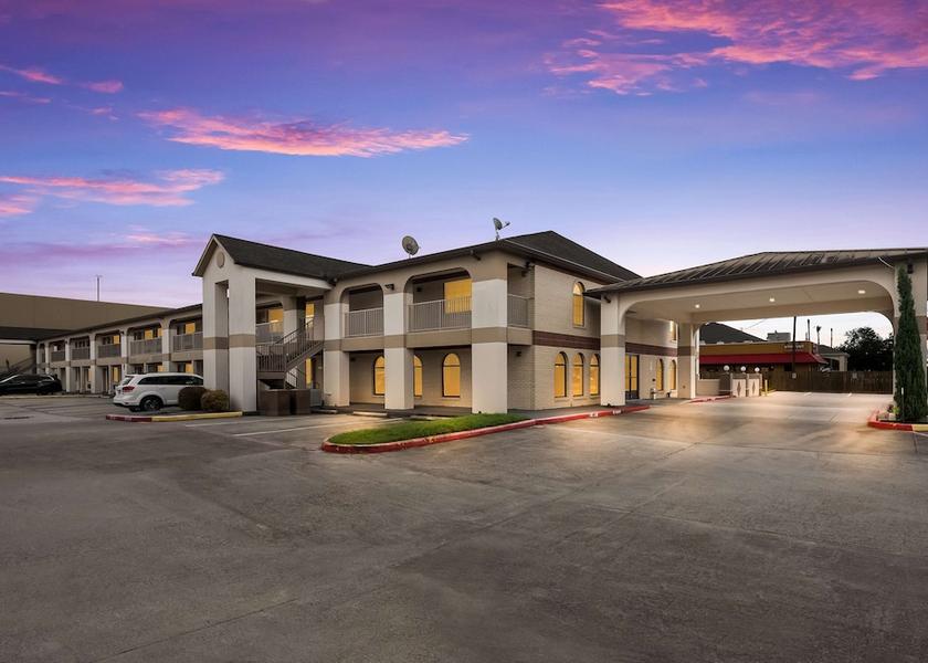 Texas Deer Park Exterior Detail