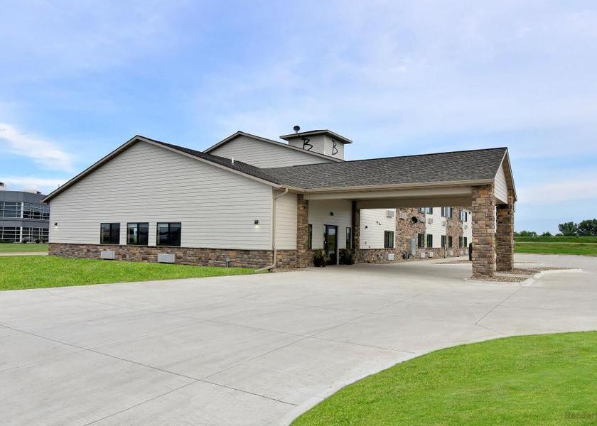 Iowa Monticello Amenities