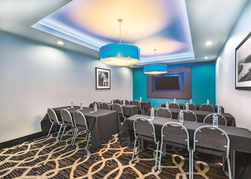 Tennessee Cleveland Meeting Room