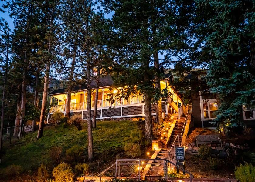 Colorado Green Mountain Falls Facade