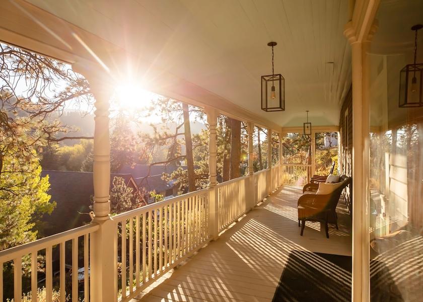 Colorado Green Mountain Falls Porch