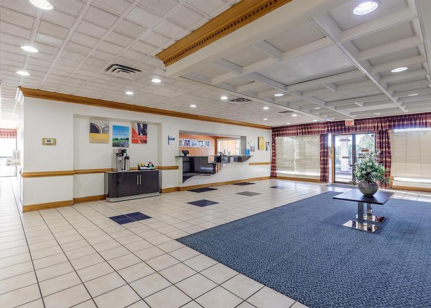 Virginia Dumfries Lobby
