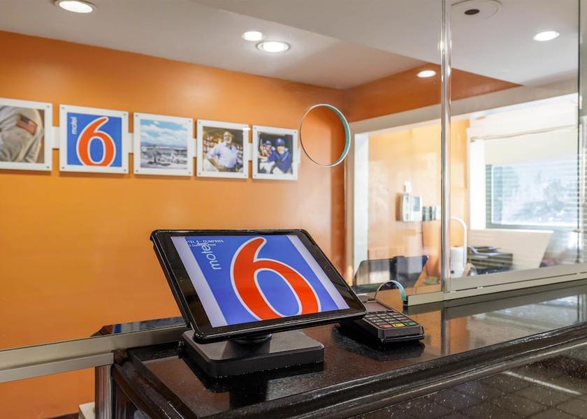 Virginia Dumfries Lobby