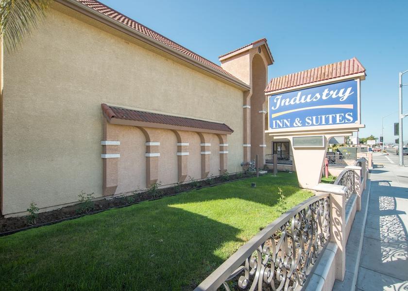 California La Puente Facade