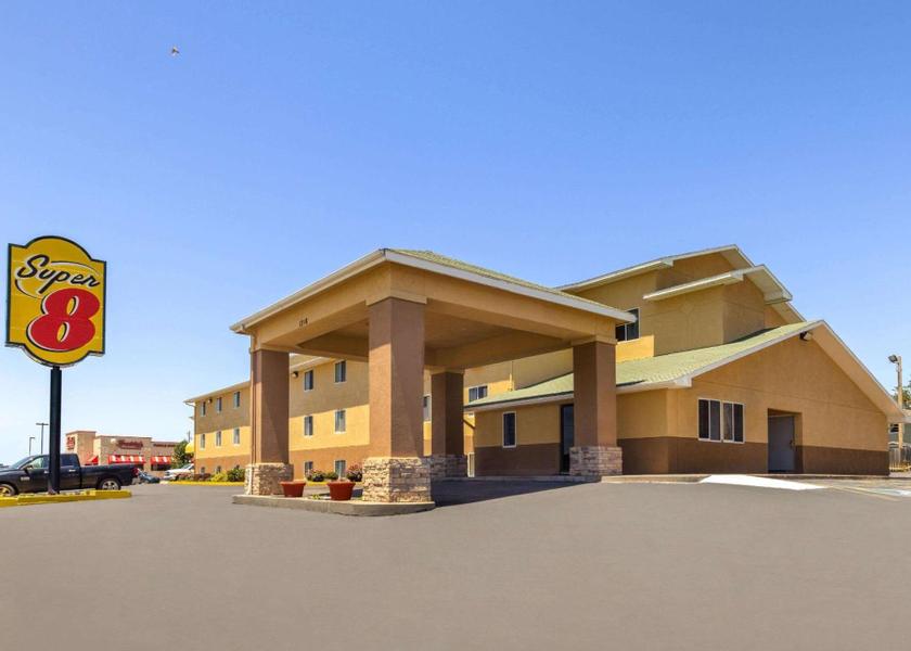 Kansas Dodge City exterior view