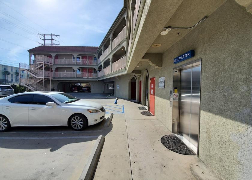 California North Hollywood Exterior