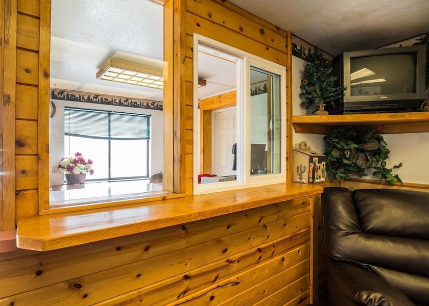 Utah Panguitch Lobby