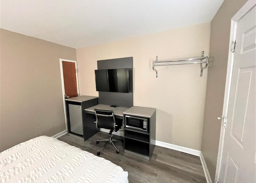 Massachusetts Seekonk Room