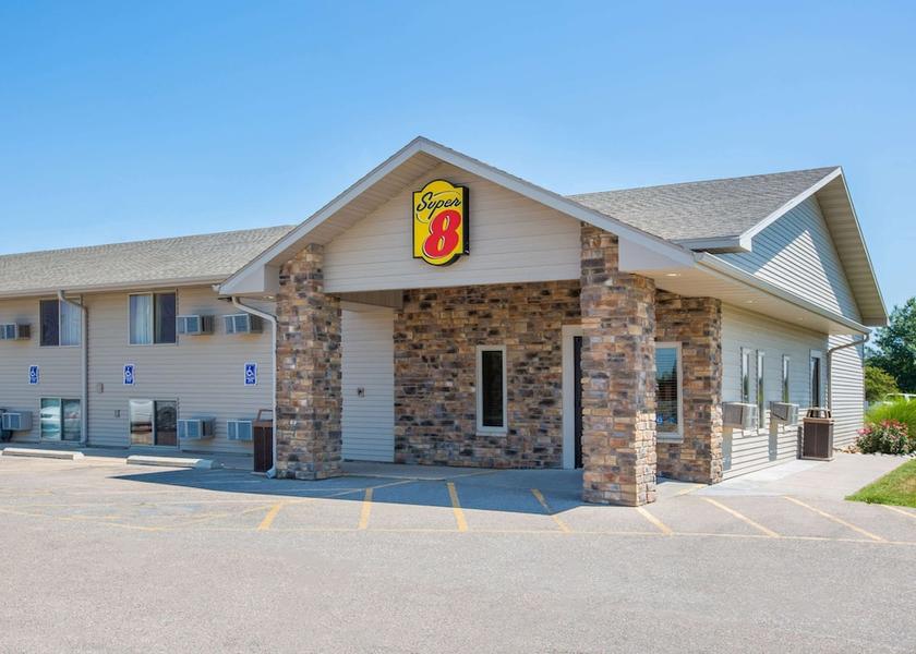 Nebraska Kearney Exterior Detail